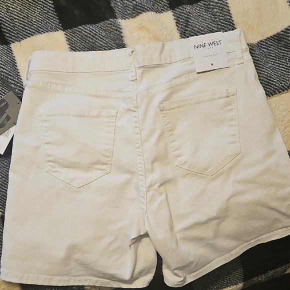 Nine West Women's Classic Cream Shorts - Picture 2 of 9